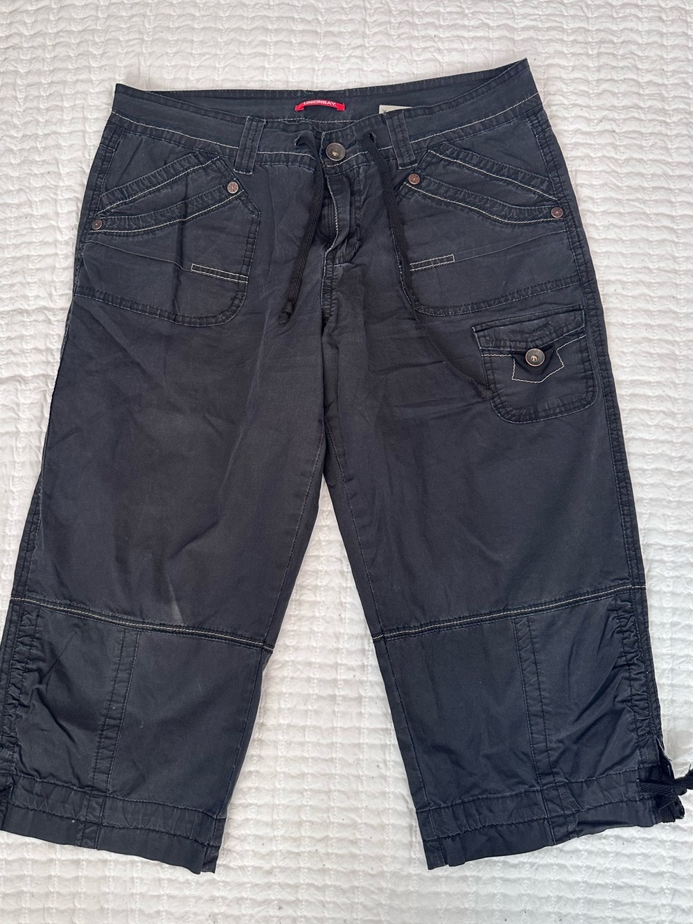 Y2K Unionbay Cargo Utility cargo capri shorts sz 9 M Black